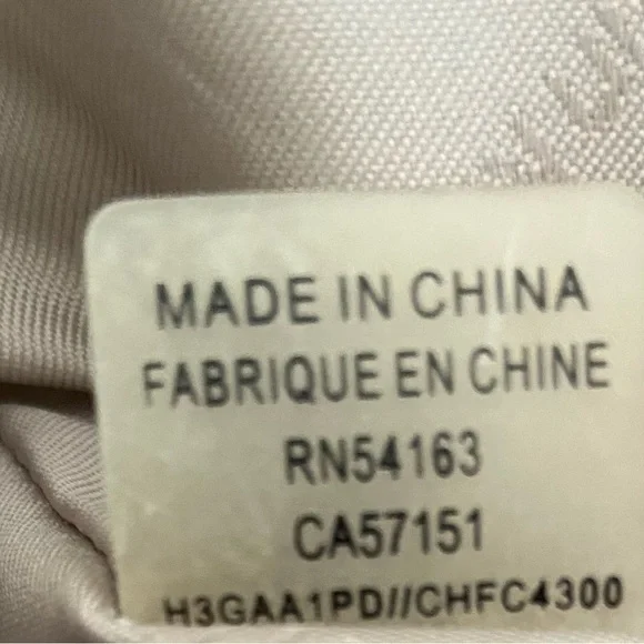 CALVIN KLEIN Shoulder Bag w/Dust Bag - Picture 10 of 10